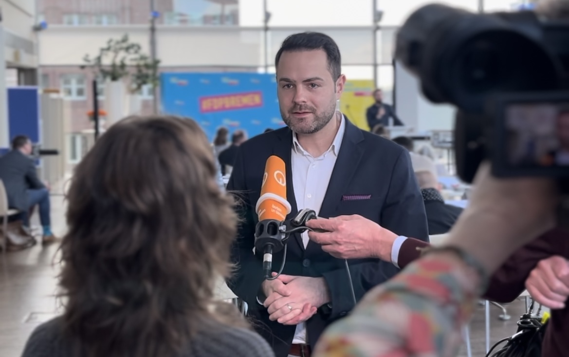 Thore Schäck Wahlprogramm Landesparteitag Interview Buten un Binnen
