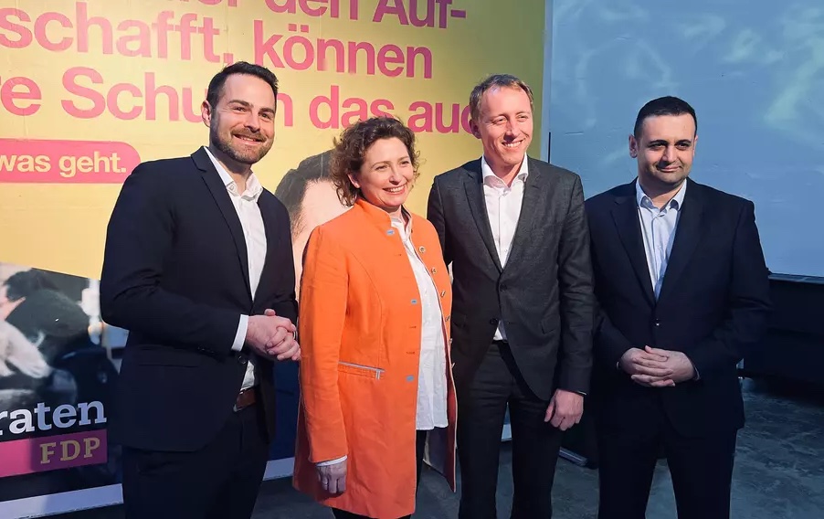 Thore Schäck, Nicola Beer, Hauke Hilz, Bijan Djir-Sarai, Wahlkampfauftakt Bürgerschaftswahl FDP Bremen